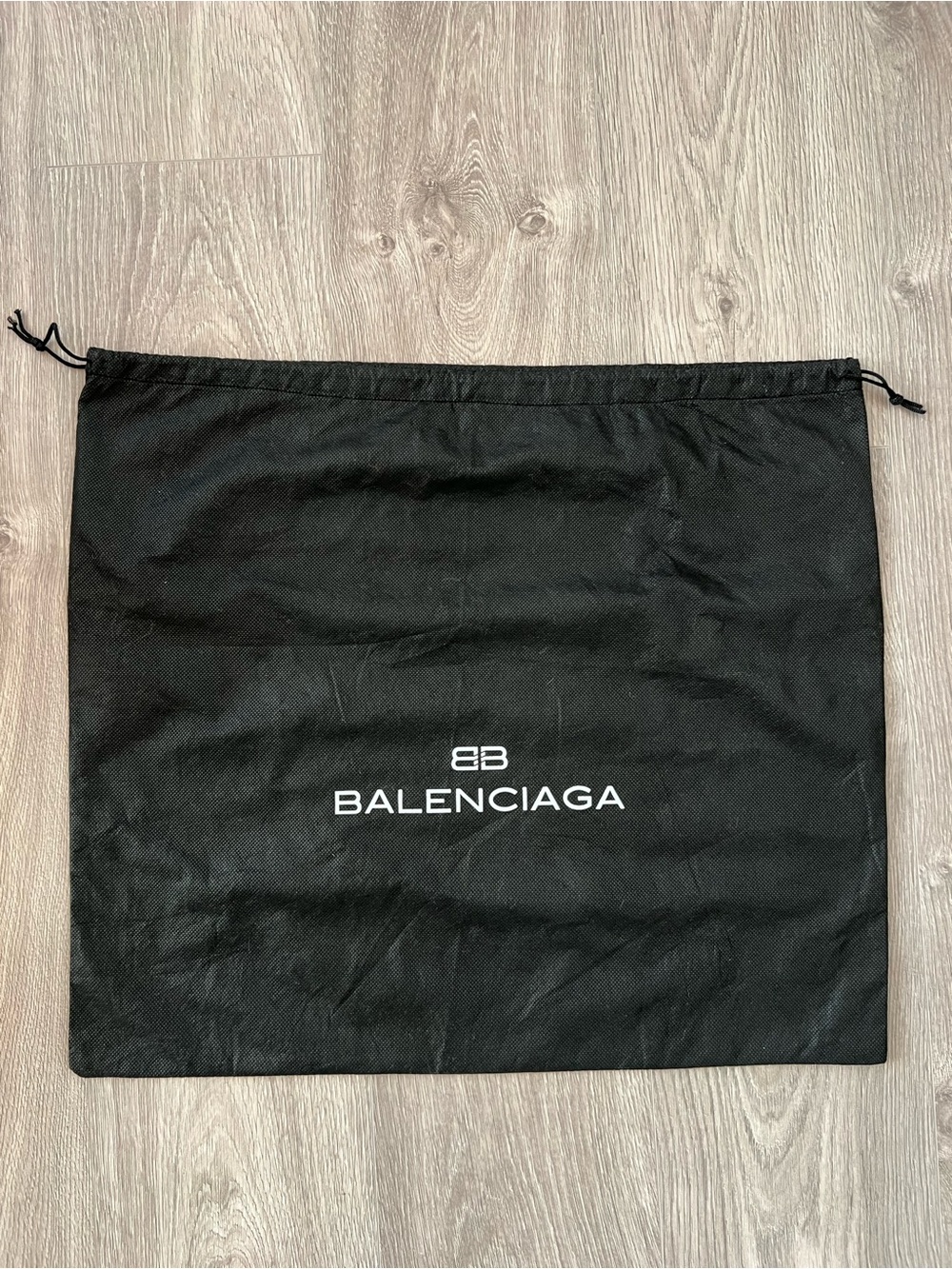 Balenciaga dust bag (C927)